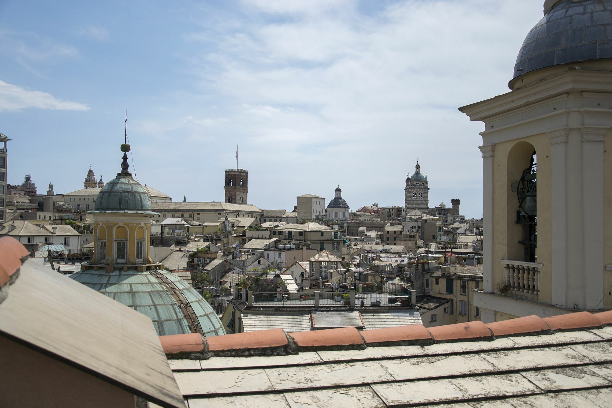 Sky On The Roofs - Il Cielo Sui Tetti Hotel Genoa Luaran gambar